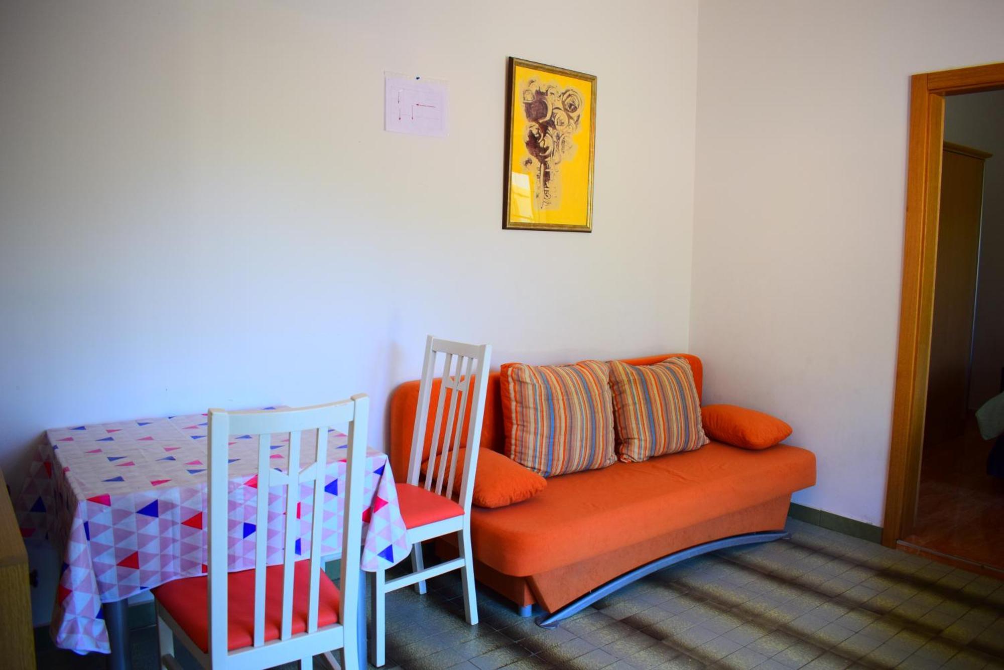 Apartments Milica Малинска Стая снимка