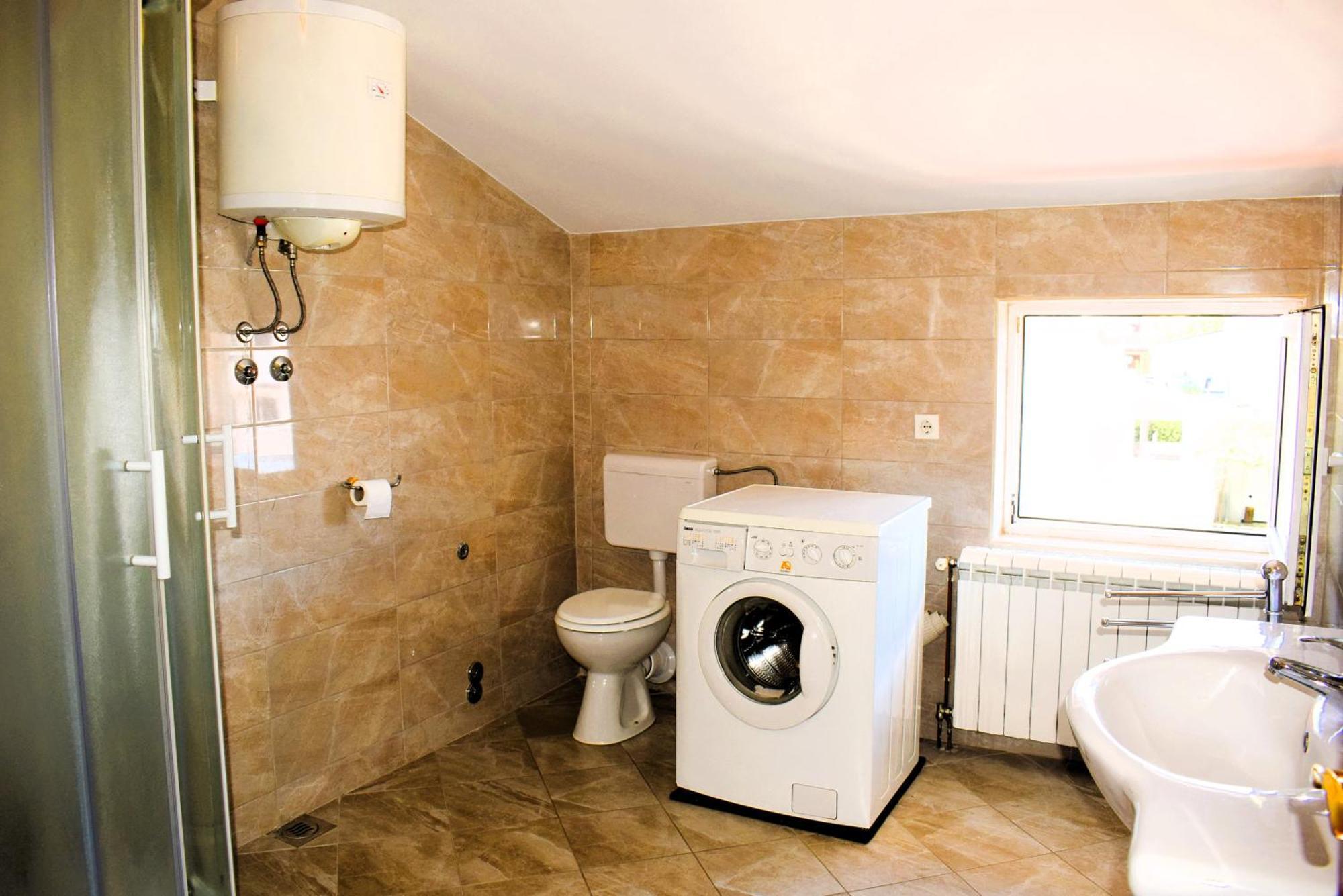 Apartments Milica Малинска Стая снимка